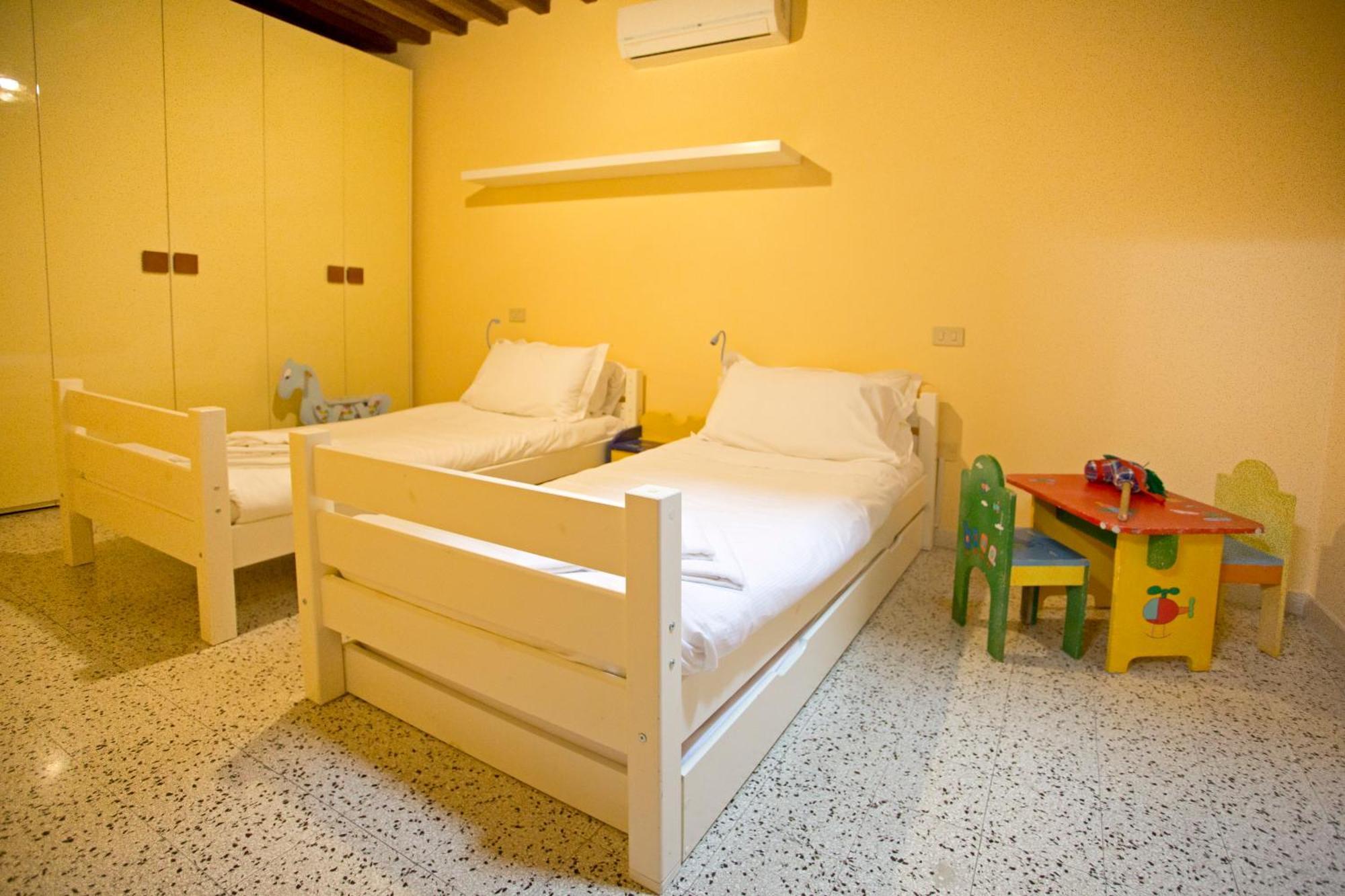 Casa San Girolamo Historic Flat With Cosy Terrace In Lucca'S City Centre Eksteriør billede